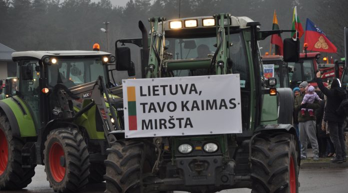 Traktorių kolonoje – varėniškiai ir šalčininkiečiai