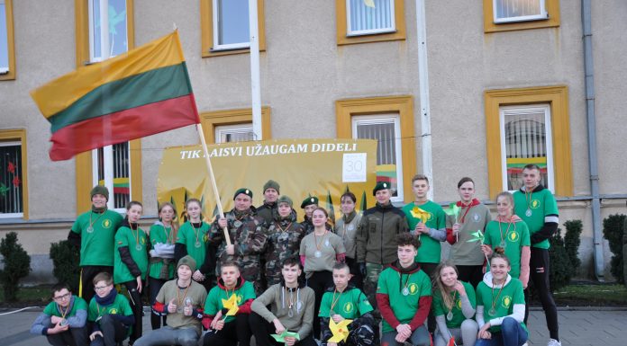 Varėniškiai paminėjo jubiliejinę Kovo 11-ąją