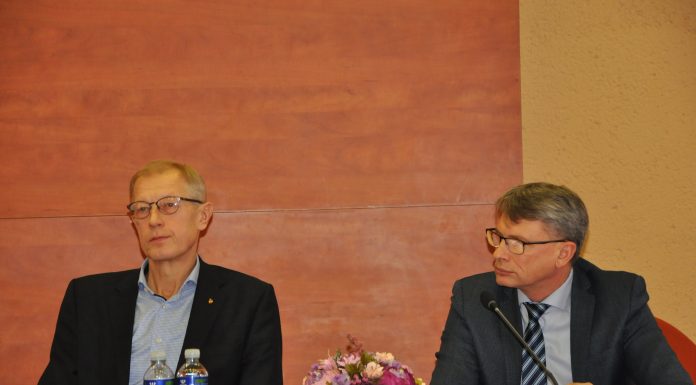 Skirtingi požiūriai į rajono savivaldybės biudžetą