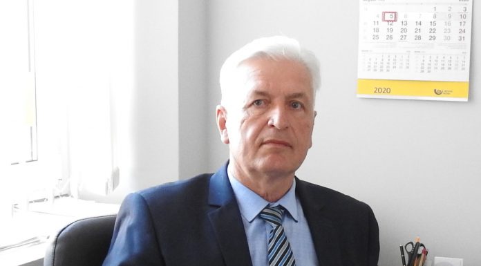 Tapo laukiami tarsi giminės (1)