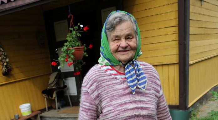 Kaimų darželių augalai – kultūros paveldo dalis Antaninos Jusevičienės darželis Kriviliuose