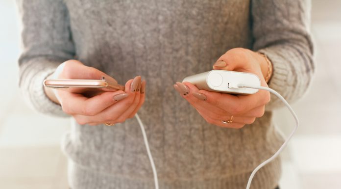 Fono aktyvumas ir žema temperatūra yra greito telefonų išsikrovimo priežastys