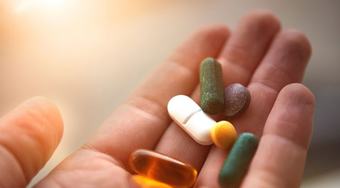 Vitaminai naudingi tik tada, kai teisingai juos vartojame: pataria, ką rinktis ryte, o ką – vakare