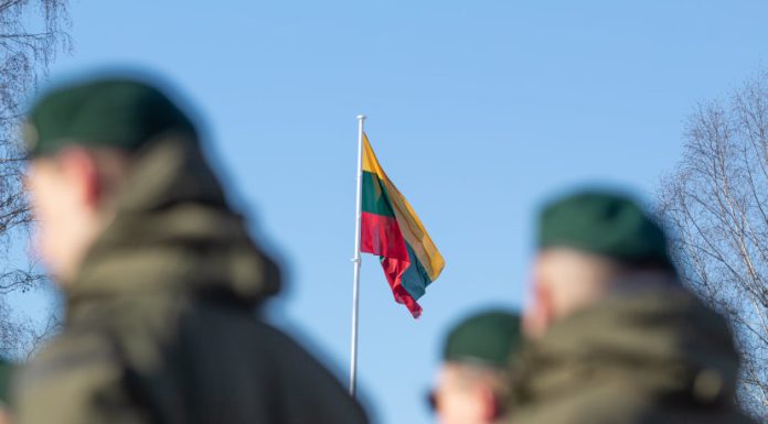 Karo prievolė 2026: ką turi žinoti šauktiniai, darbdaviai ir studentai?
