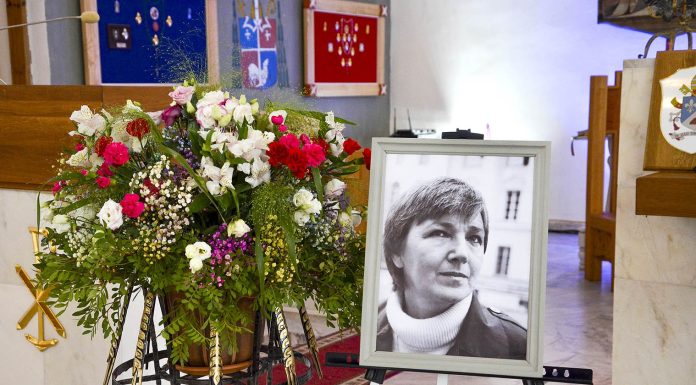 Septynioliktasis Dalios Tamulevičiūtės profesionalių teatrų festivalis atidarytas – kulminacija tapo „Chapel B“ pagal Antaną Škėmą